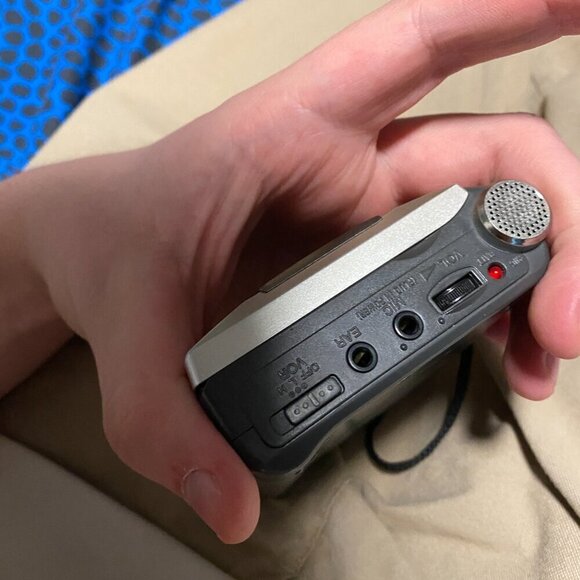 Vintage Sony TCM-200DV Handheld Cassette Clear Voice Recorder/Player VOR - Picture 8 of 10